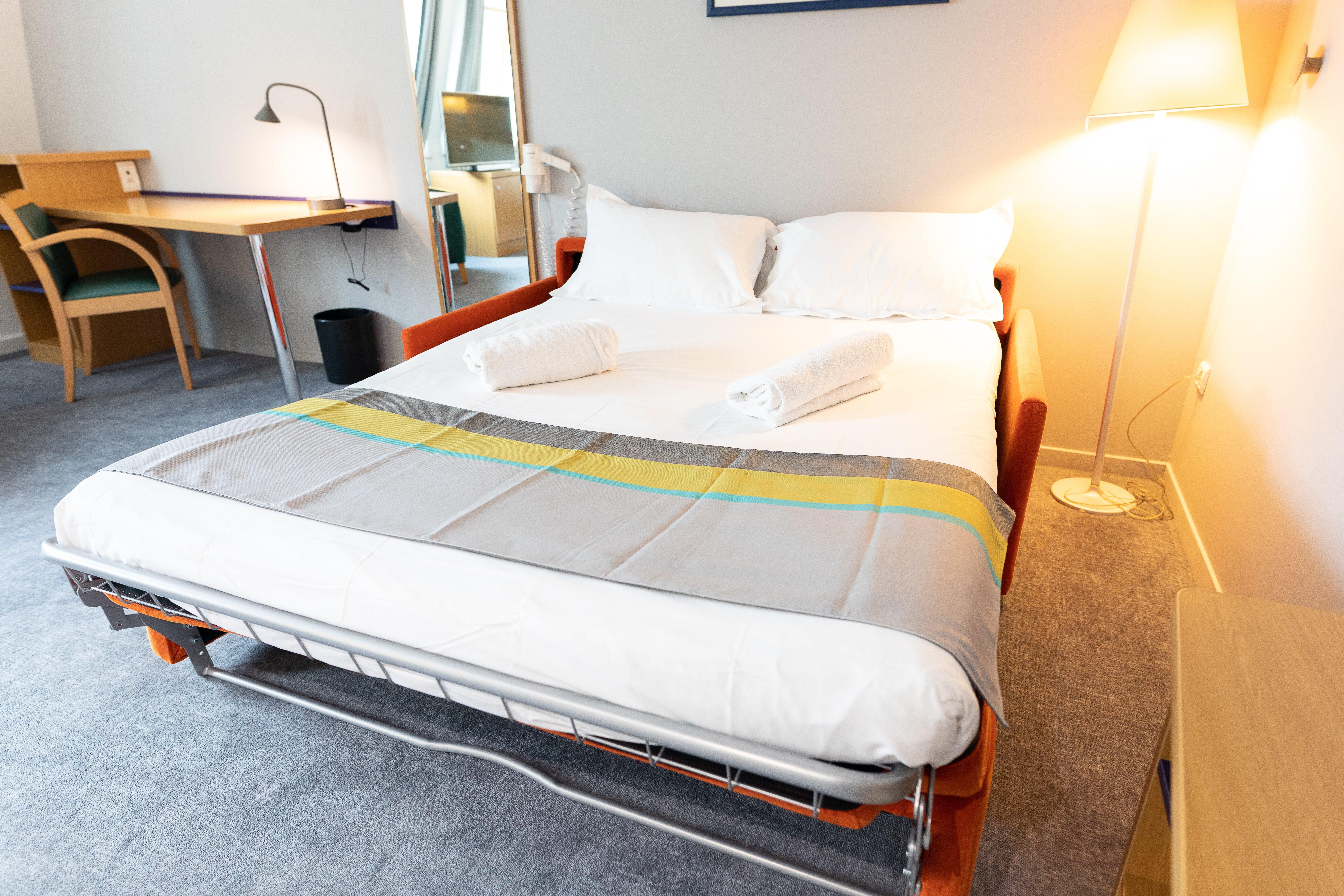 Holiday Inn Express Arras By Ihg Eksteriør bilde