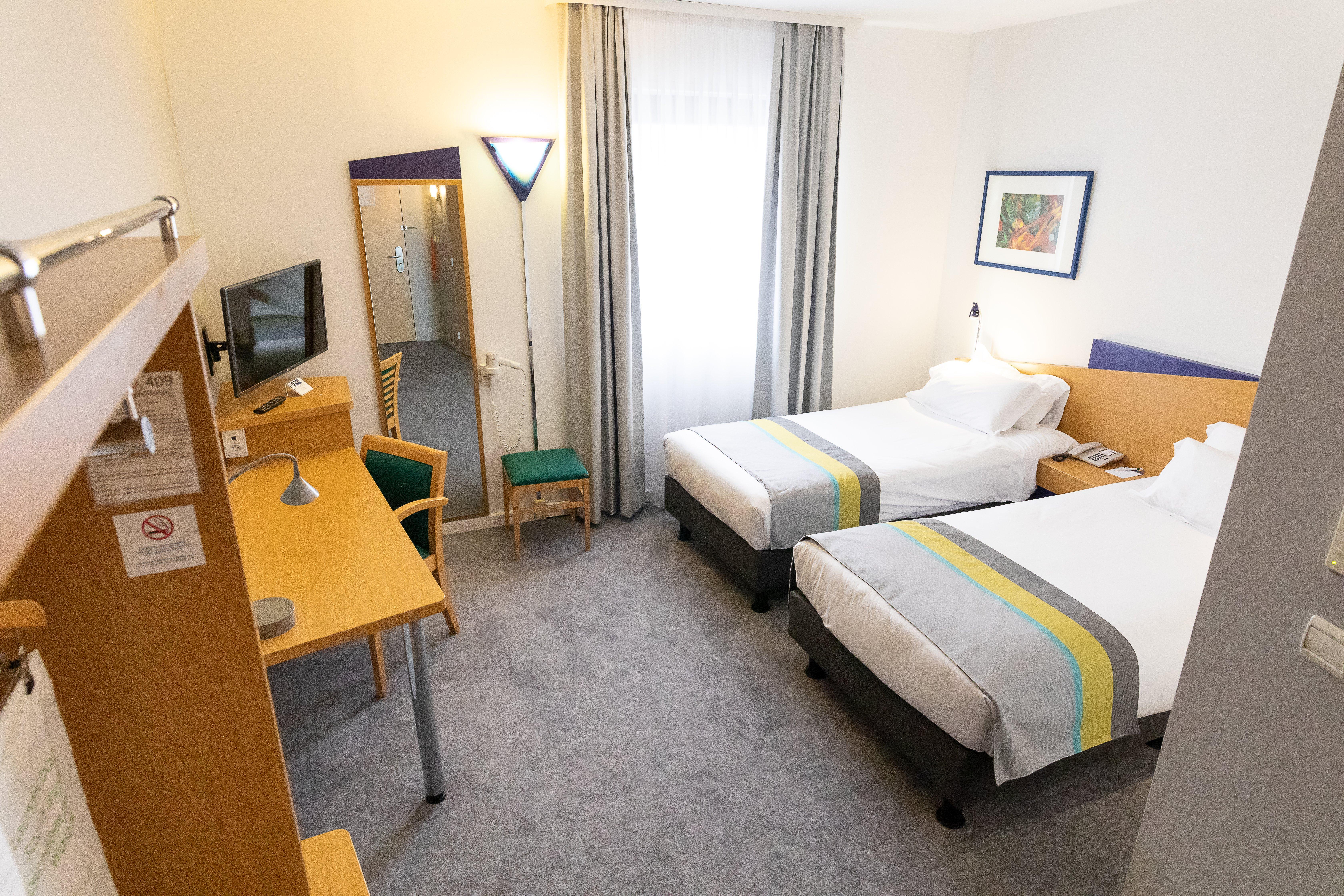 Holiday Inn Express Arras By Ihg Eksteriør bilde