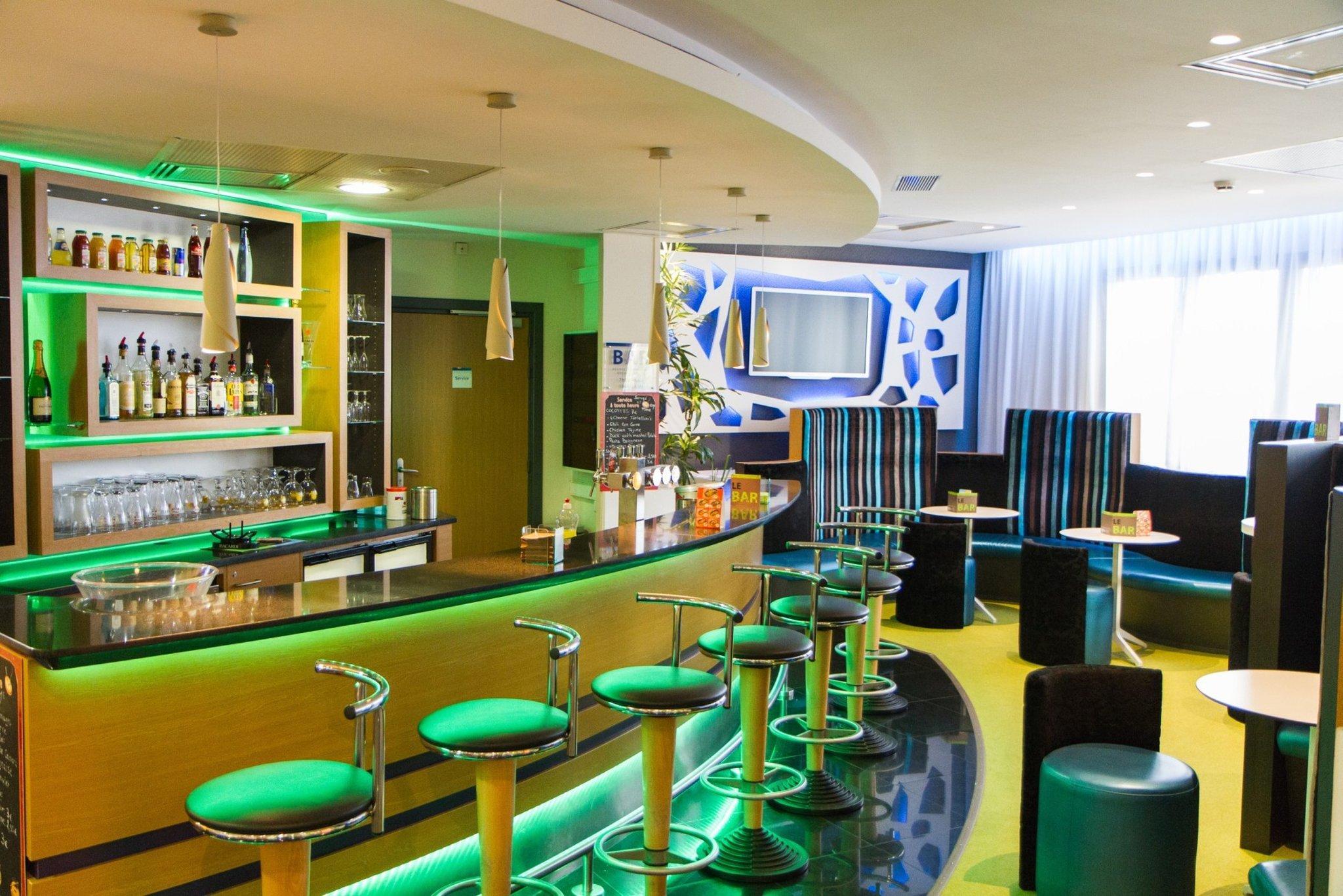 Holiday Inn Express Arras By Ihg Eksteriør bilde