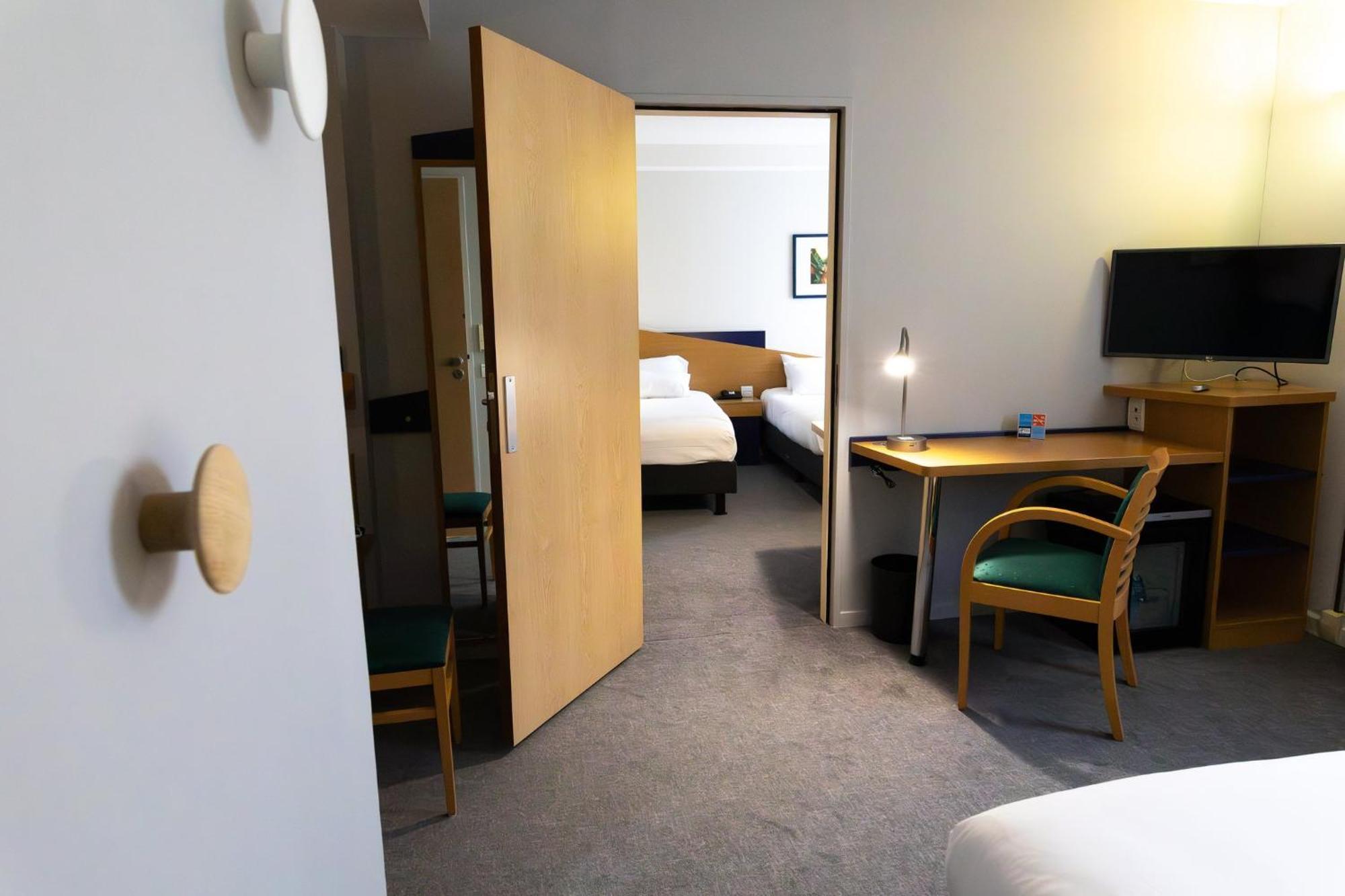 Holiday Inn Express Arras By Ihg Eksteriør bilde