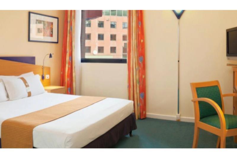 Holiday Inn Express Arras By Ihg Eksteriør bilde